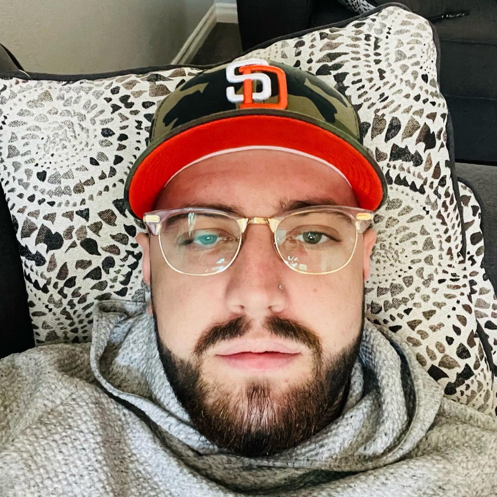 Meet your Posher, Logan